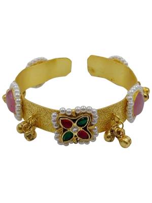 pink gold-plated kundan hathphool with floral design 3