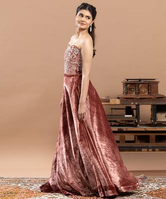 pink velvet lehenga with embroidered work 3