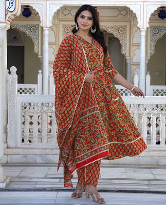 red cotton kurta set with printed work & dupatta 2