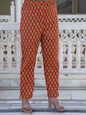 red cotton kurta set with printed work & dupatta 5