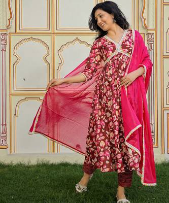 maroon cotton kurta set with printed work & dupatta 1