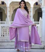 Light-baby-pink embroidered crepe kurta pant with dupatta