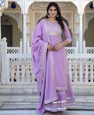 baby pink crepe kurta sharara set with embroidery 4