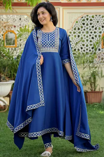 Teal-blue embroidered crepe kurta pant with dupatta