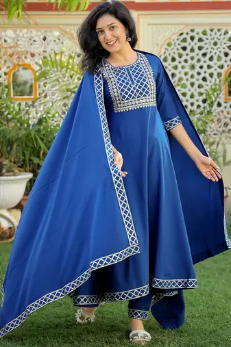 teal blue crepe kurta pant set with embroidery