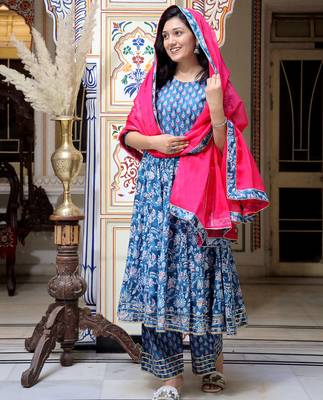 blue cotton anarkali kurta set with embroidery 2