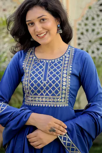 teal blue crepe kurta pant set with embroidery