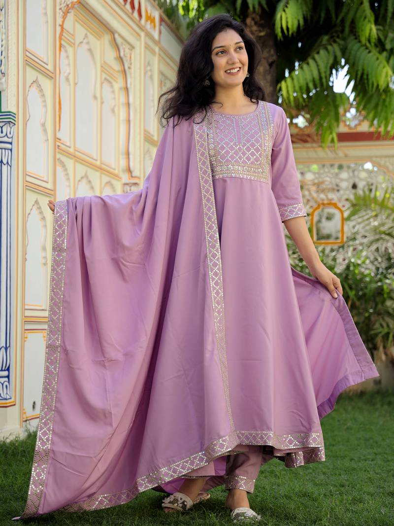Pink embroidered crepe kurta pant with dupatta