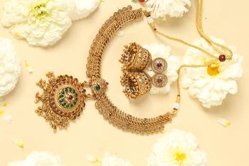 gold plated necklace set with jhumkas 4