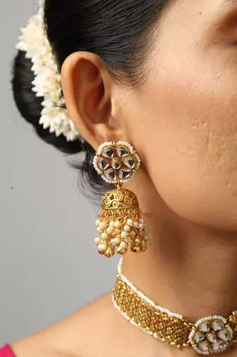 gold plated pearl & kundan choker set with earrings