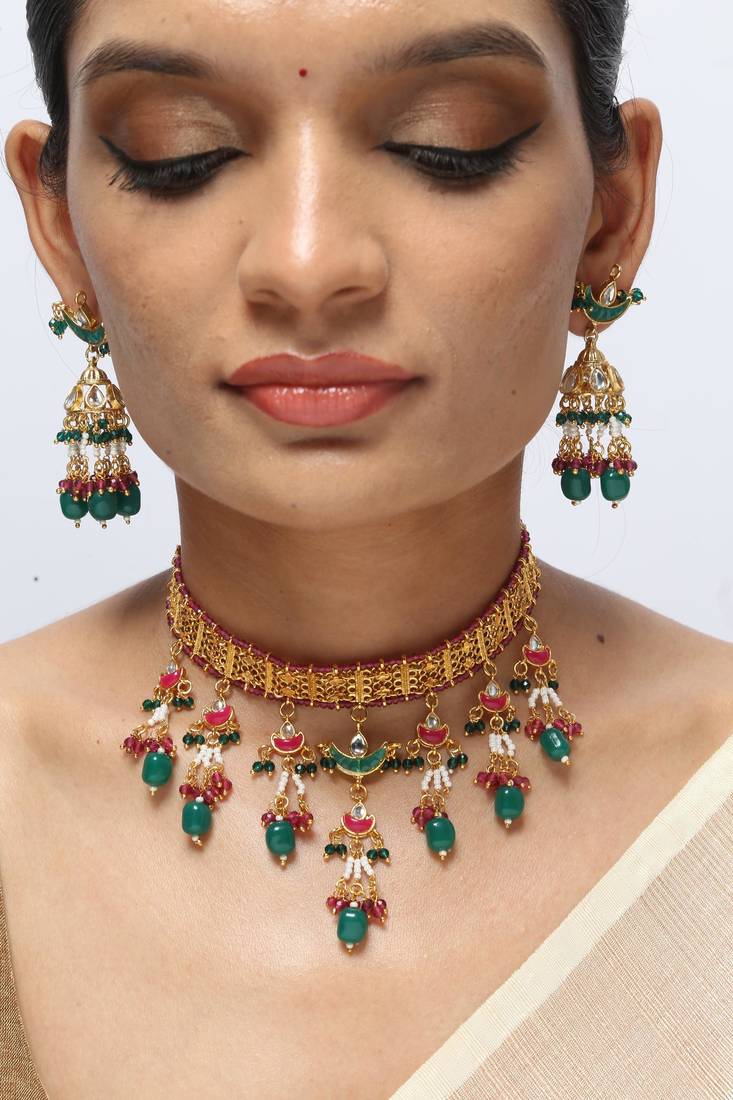 statement choker with green beads