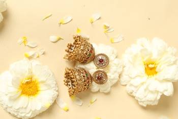 gold plated temple necklace set with lakshmi work 3