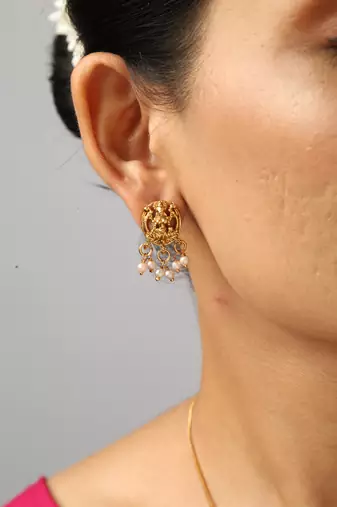 lakshmi pendant with pearl drop accents