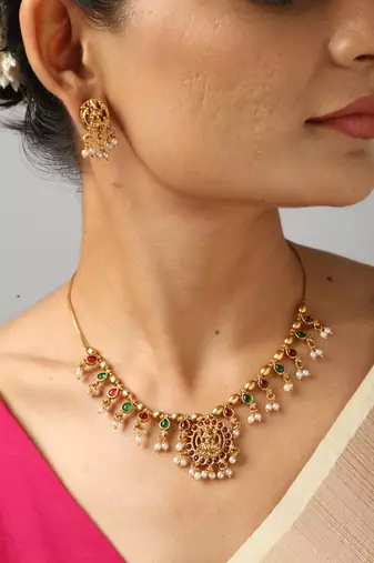 gold plated pendant necklace with pearl drop work