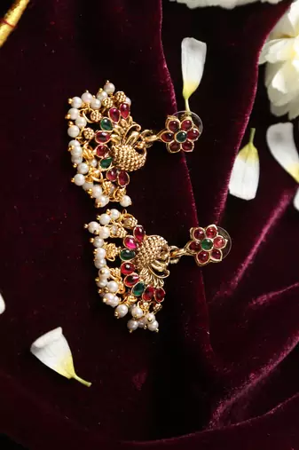 gold plated necklace set with temple jewellery work