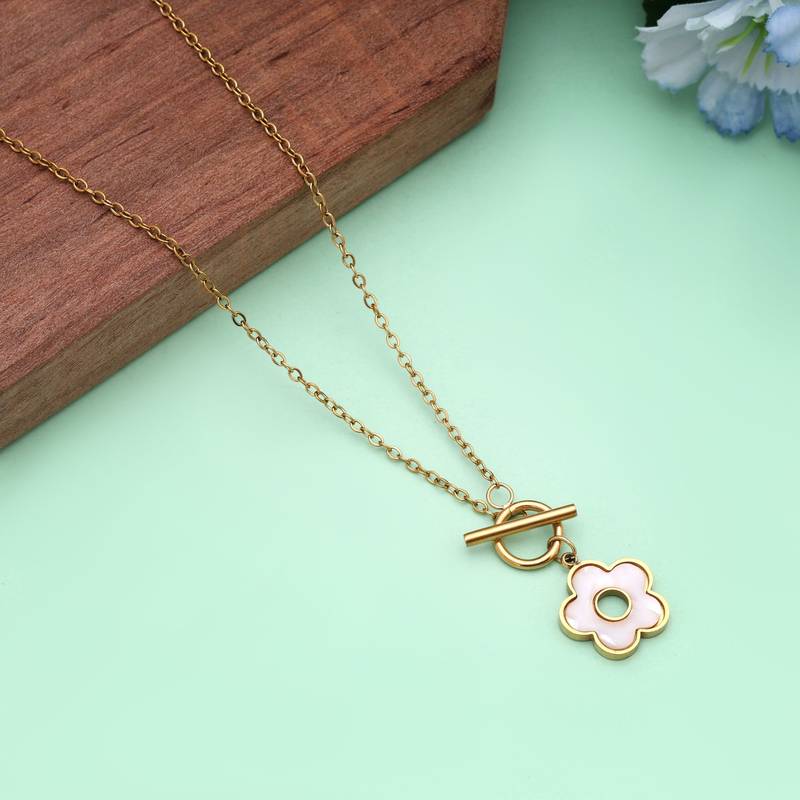 White color stainless steel anti tarnish necklace