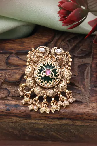 Green color matte gold rings