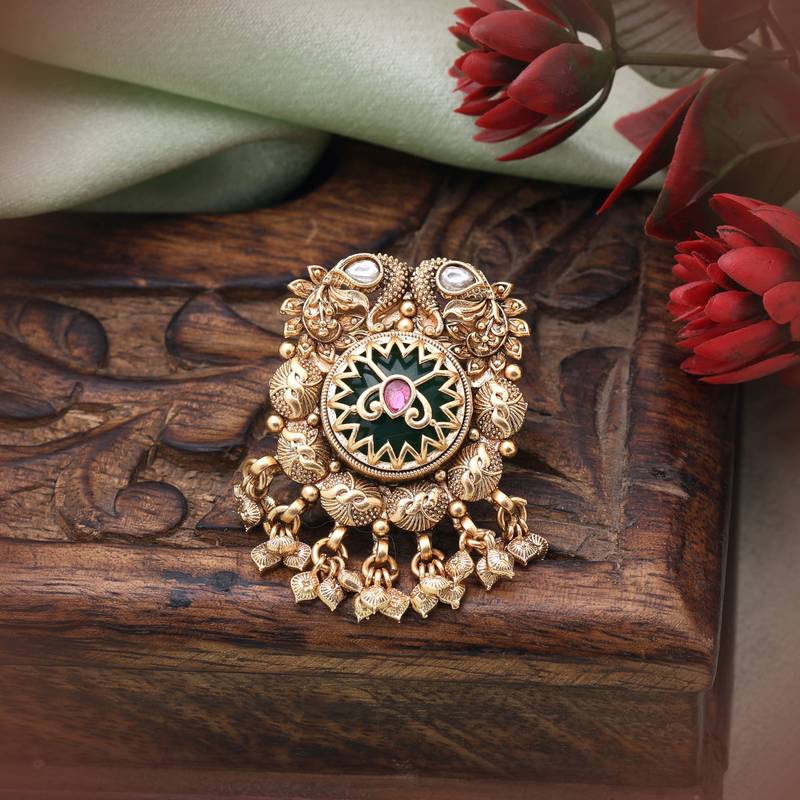 Green color matte gold rings