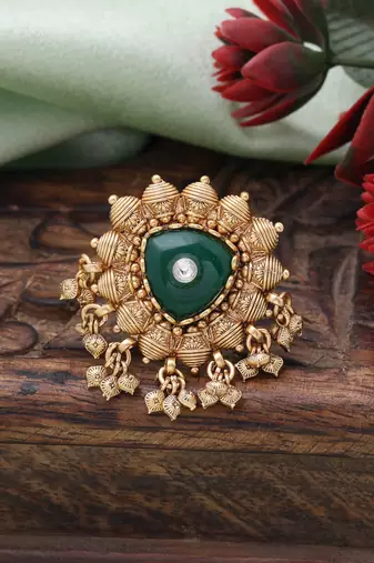 Green color matte gold rings