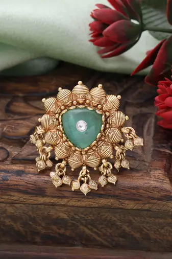 Pista green color matte gold rings