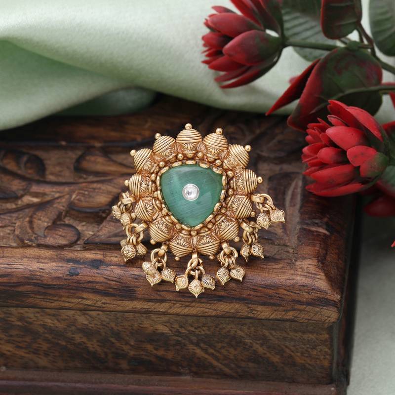 Pista green color matte gold rings