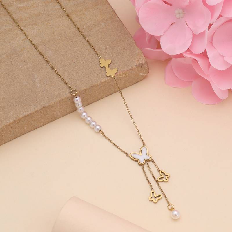 White color stainless steel anti tarnish necklace