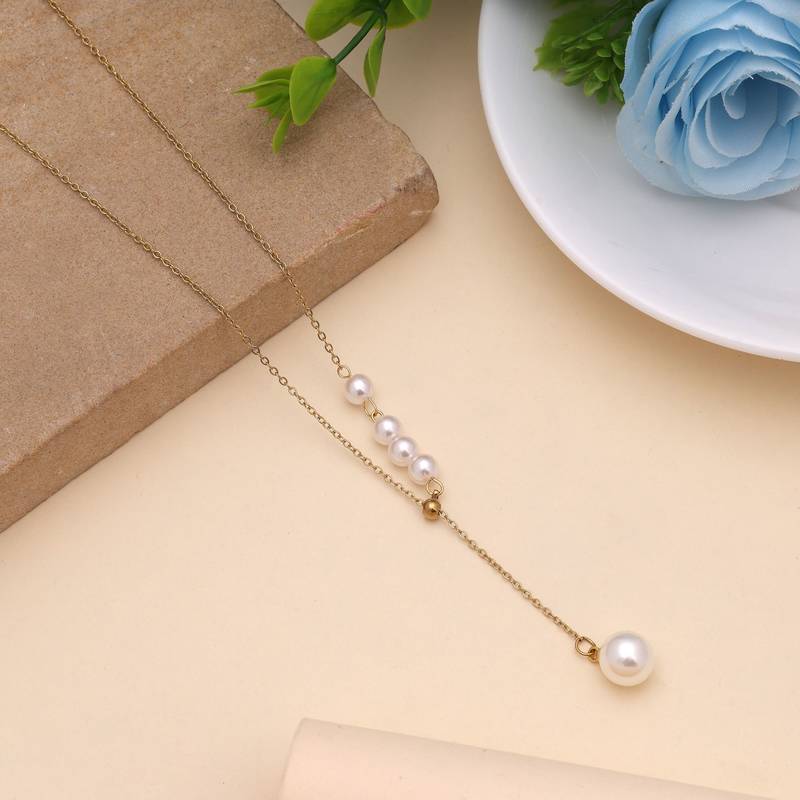 White color stainless steel anti tarnish necklace