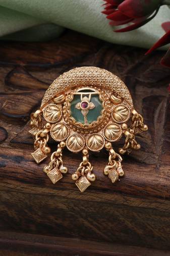 Pista green color matte gold rings