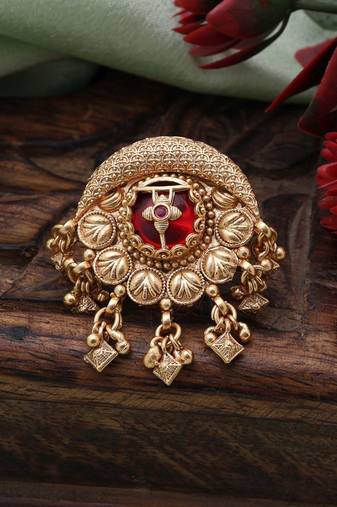 Red color matte gold rings