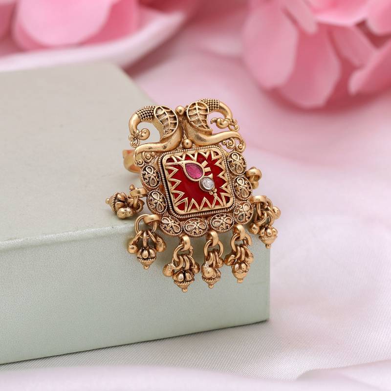 Red color matte gold rings