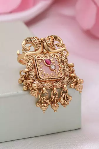 Pink color matte gold rings