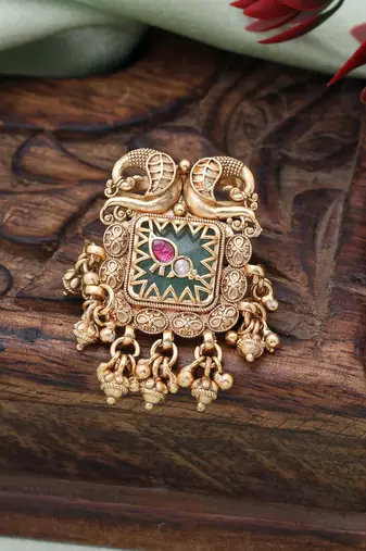 Pista green color matte gold rings