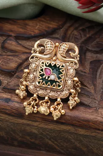 Green color matte gold rings