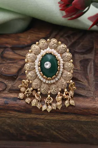 Green color matte gold rings