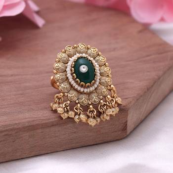 Green color matte gold rings 2