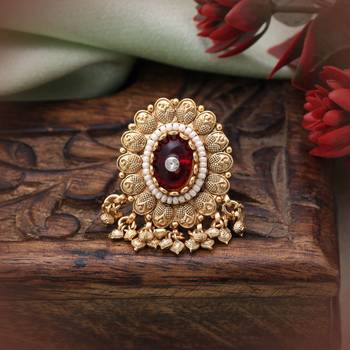 Red color matte gold rings 1