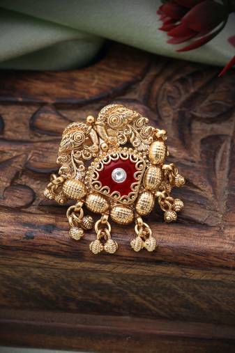 Red color matte gold rings