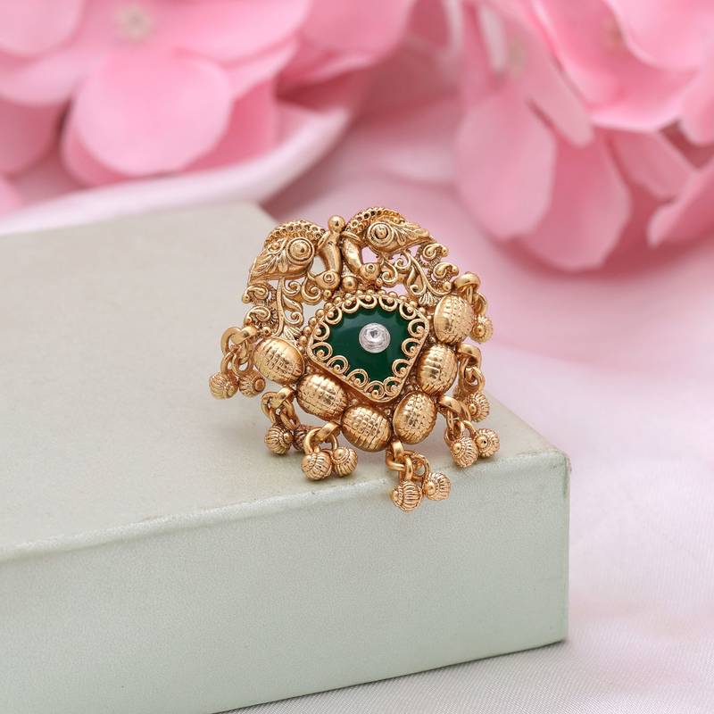 Green color matte gold rings