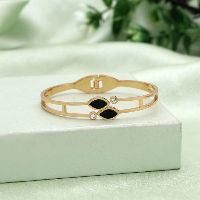 Black color anti tarnish american diamond bracelet