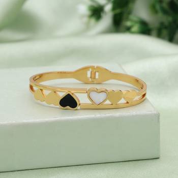 Black & white color anti tarnish bracelet 1