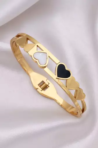 Black & white color anti tarnish bracelet