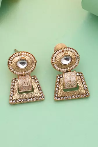 White color matte gold earrings