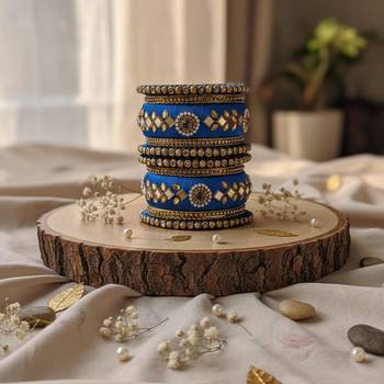 Blue color 1 set of thread bangle 2