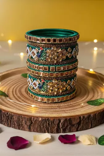 Green color 1 set of thread bangle