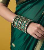 Green color 1 set of thread bangle