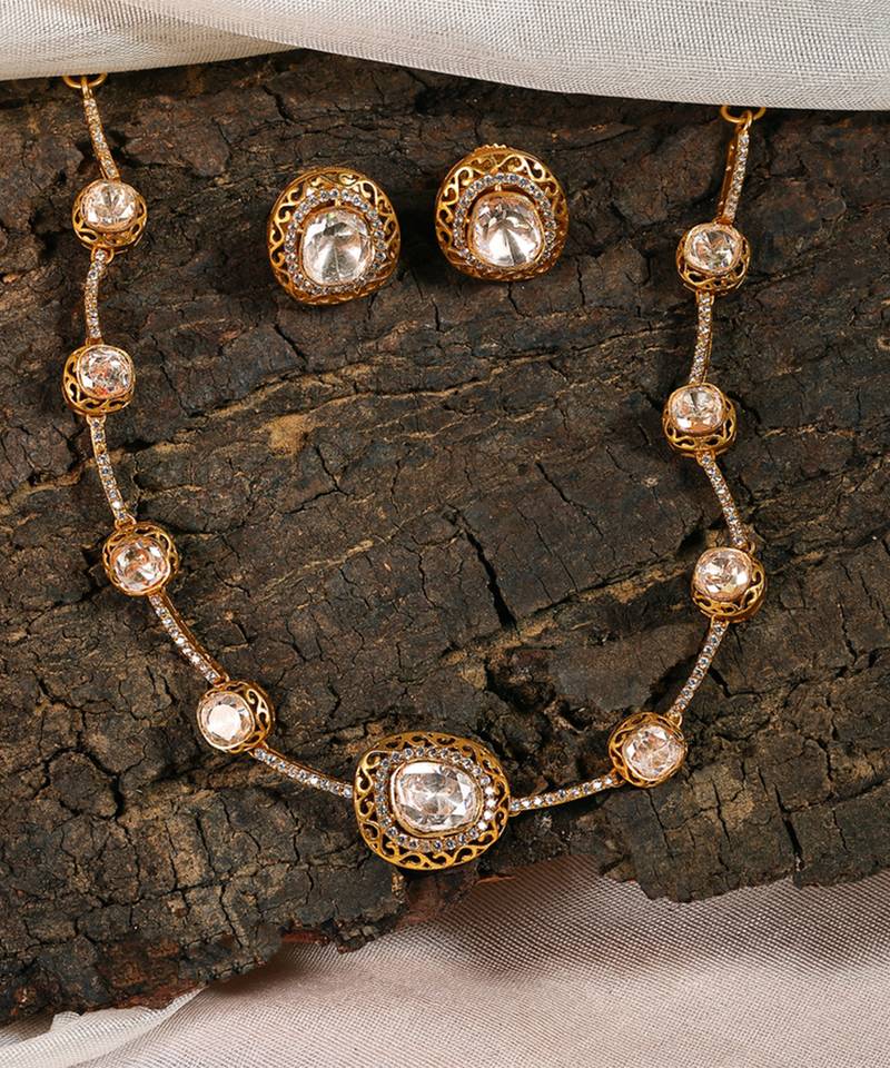 Gold plated kundan choker necklace set
