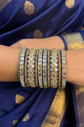 Blue color 1 set of thread bangle