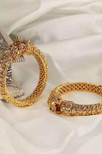 Gold plated kundan bangle