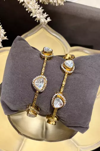 Gold plated kundan bangle