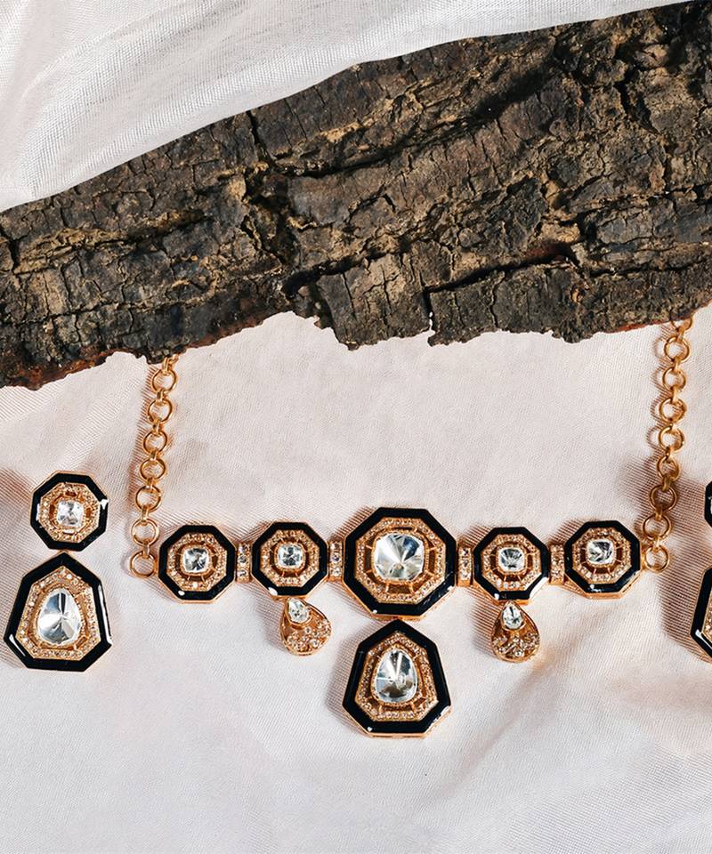 Gold plated kundan choker necklace set